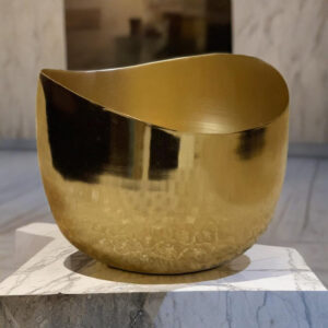 Boat shaped bowl